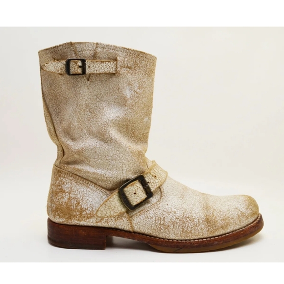 Frye Veronica Short Distressed Crackled Leather Antiqued Engineer Boots - Picture 4 of 11